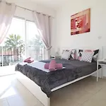 Cyking 2 Bed With Pool & 10 Min To Apartment Paphos